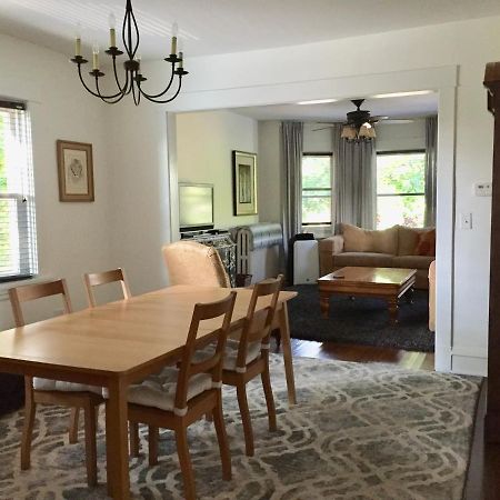 Oak Park Beauties - Tree Lined Streets - Walkable Apartamento Exterior foto