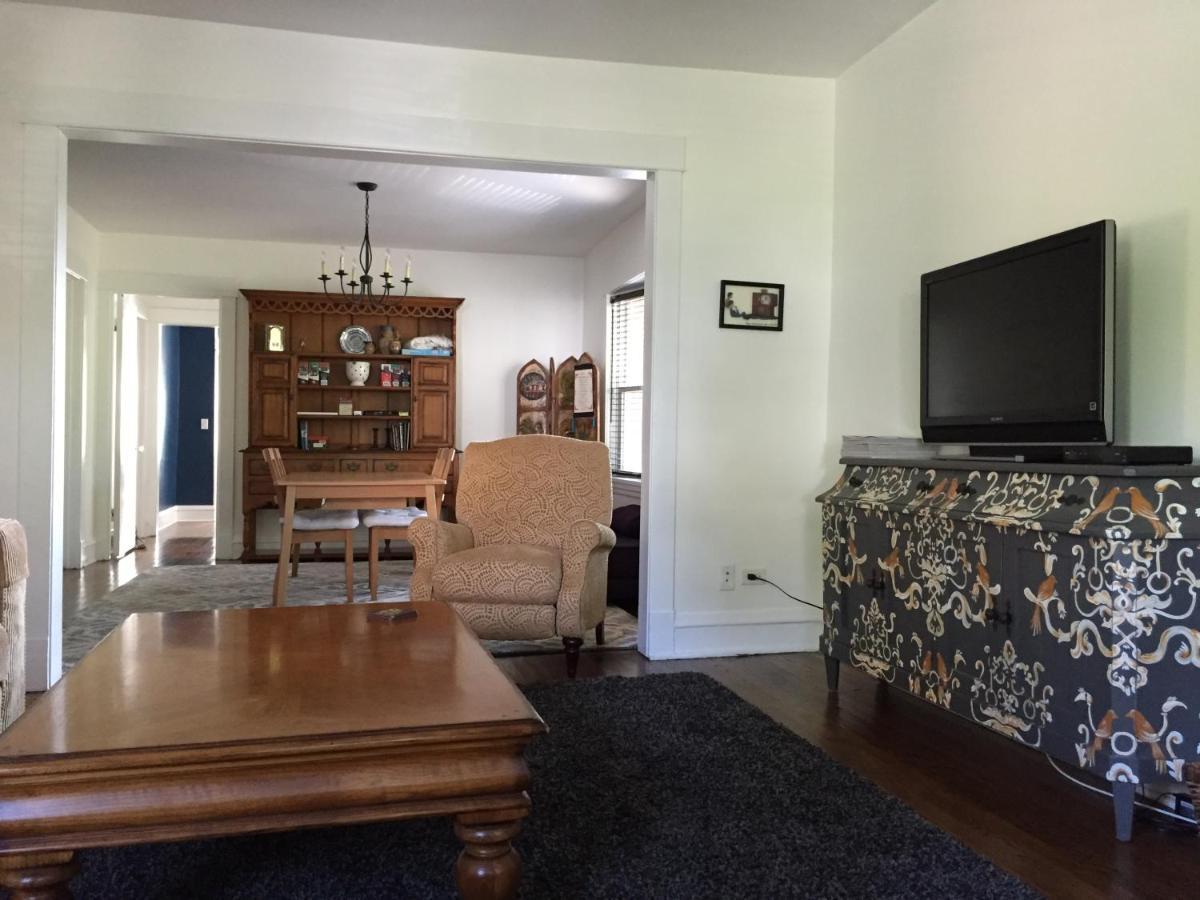 Oak Park Beauties - Tree Lined Streets - Walkable Apartamento Exterior foto
