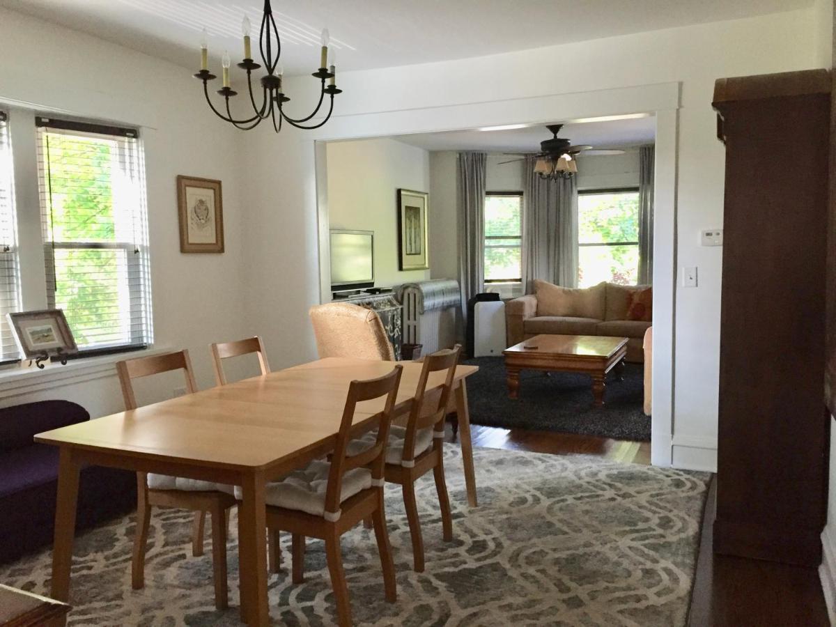 Oak Park Beauties - Tree Lined Streets - Walkable Apartamento Exterior foto