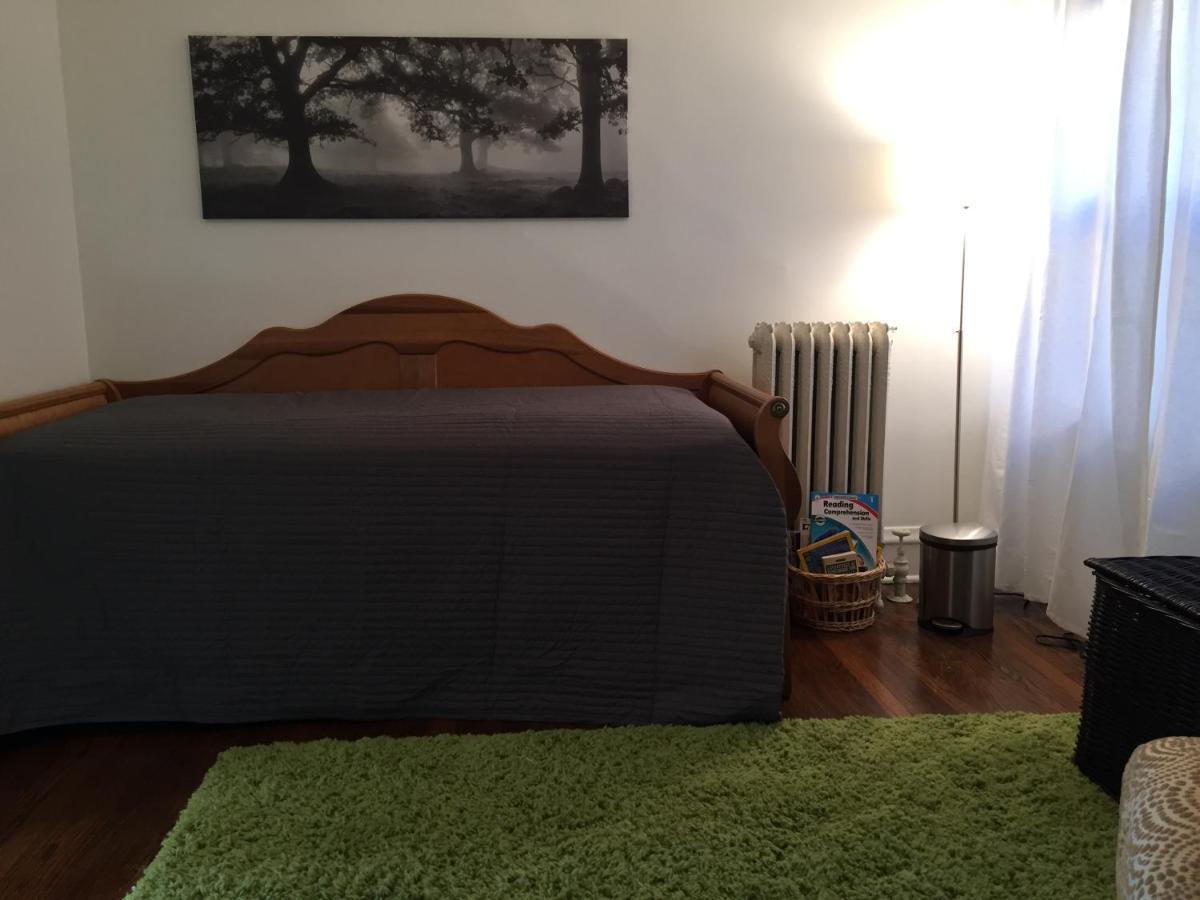 Oak Park Beauties - Tree Lined Streets - Walkable Apartamento Exterior foto