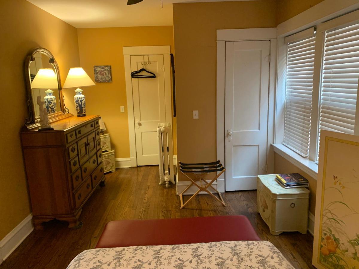 Oak Park Beauties - Tree Lined Streets - Walkable Apartamento Exterior foto