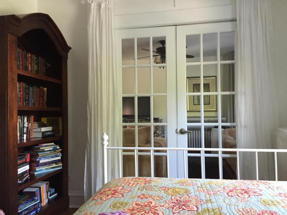Oak Park Beauties - Tree Lined Streets - Walkable Apartamento Exterior foto